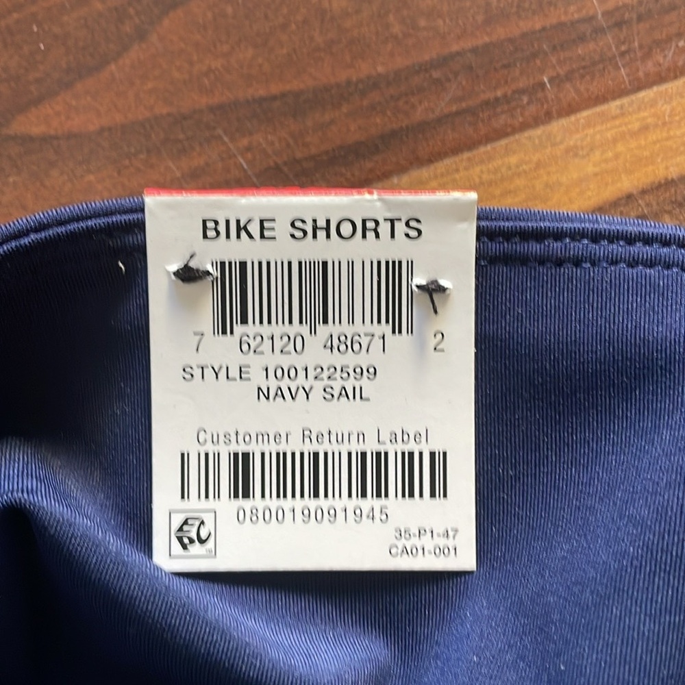 I.N.C High Rise Compression 7” Bike Shorts size XS - Picture 7 of 7